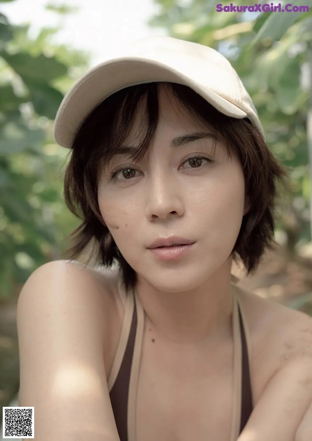 Manami Higa 比嘉愛未, Weekly Playboy 2022 No.10 (週刊プレイボーイ 2022年10号)